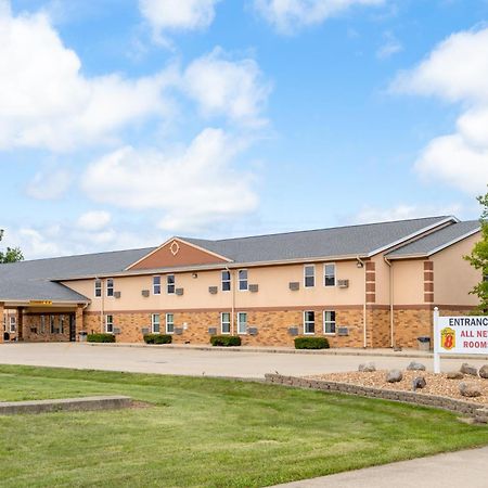 Super 8 By Wyndham Mattoon Hotel Exterior photo