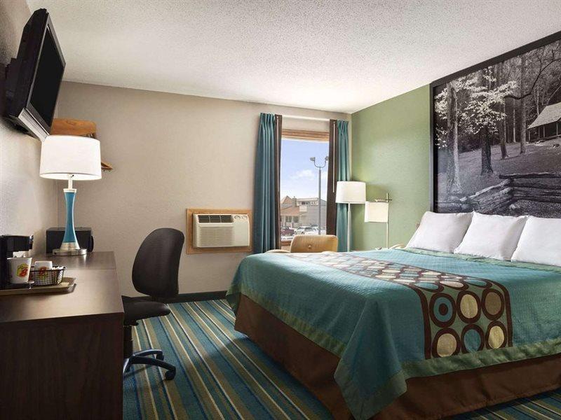 Super 8 By Wyndham Mattoon Hotel Exterior photo
