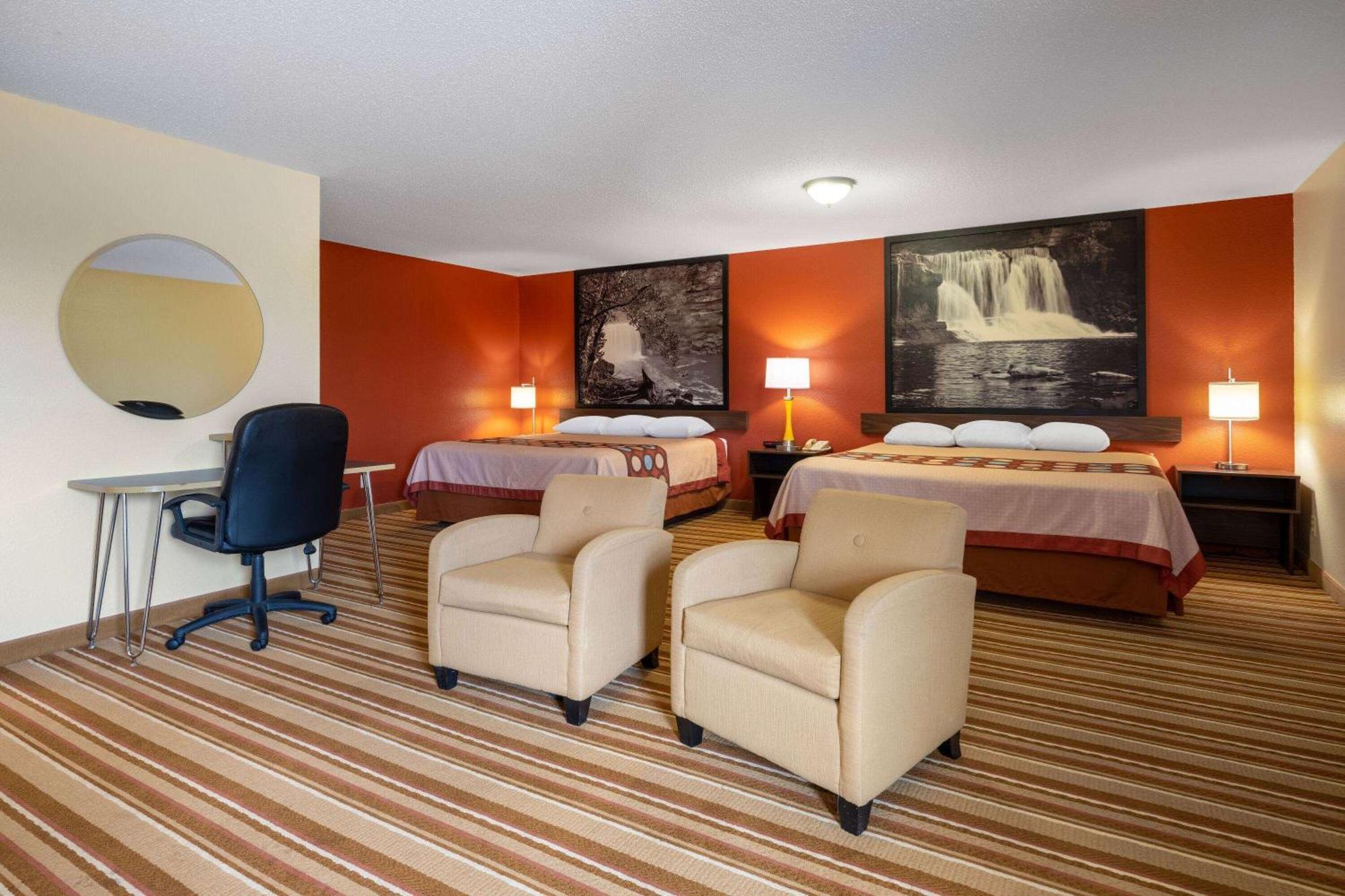 Super 8 By Wyndham Mattoon Hotel Exterior photo
