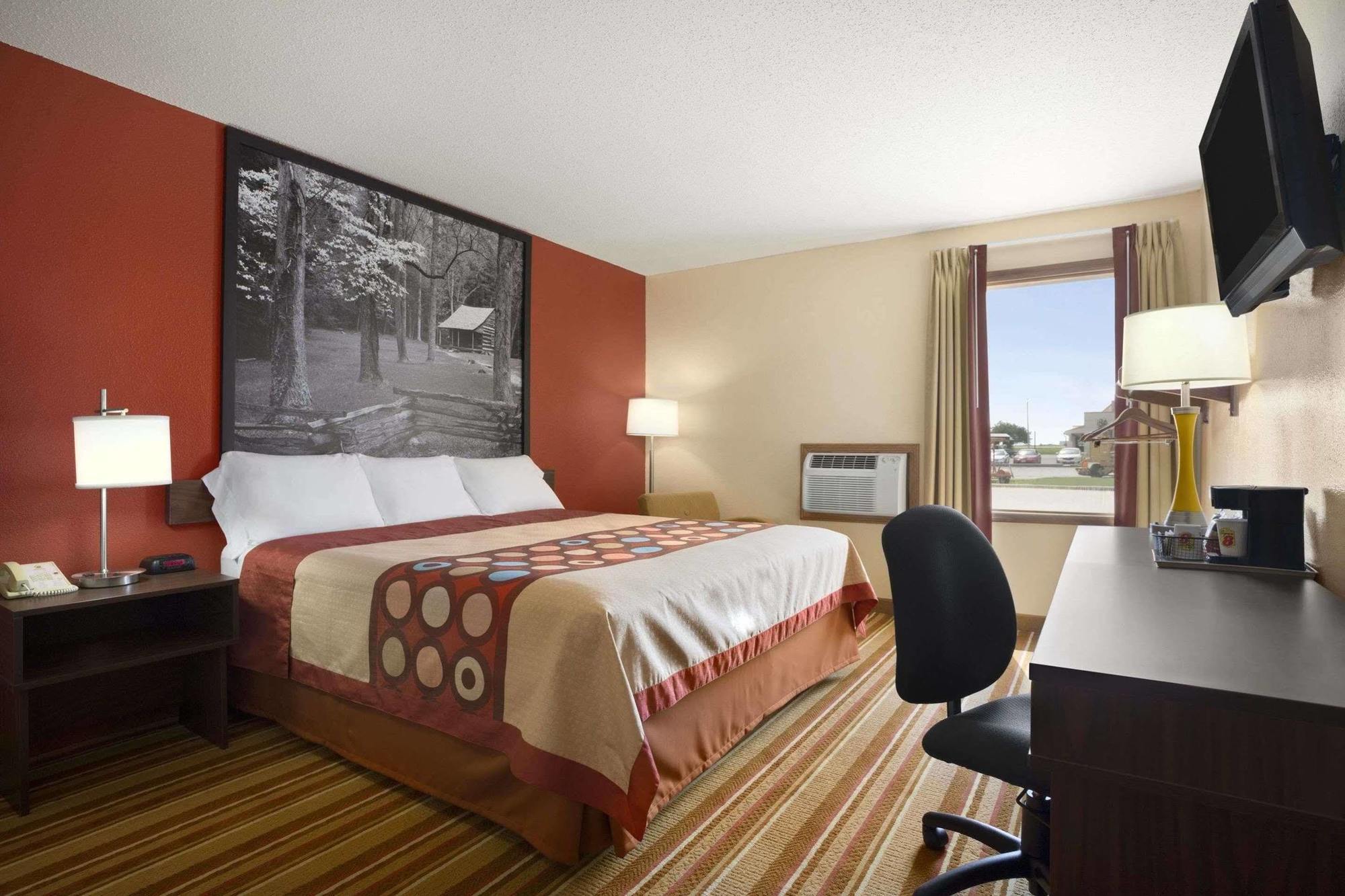 Super 8 By Wyndham Mattoon Hotel Exterior photo